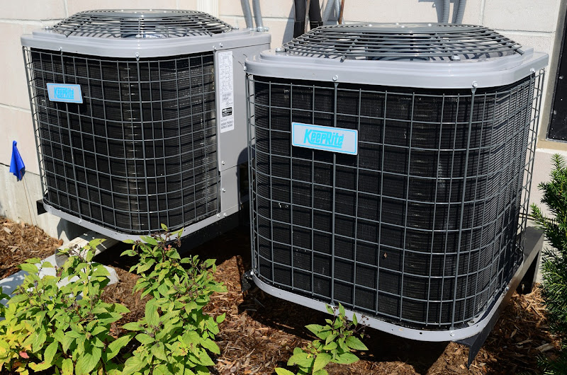 Aircon servicing in Singapore.